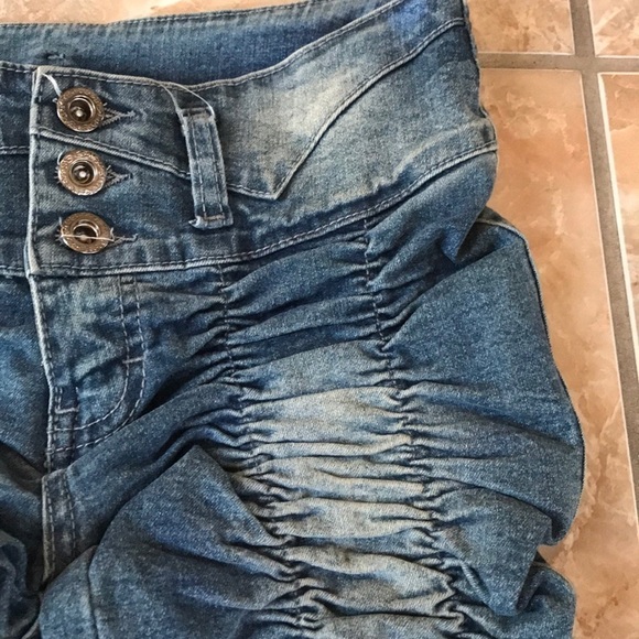 Franka Scrunched Butt Lifting Jean Capri New With Tags - Picture 4 of 5